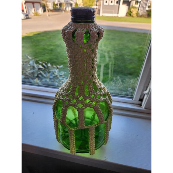 Vtg Retro Boho Macrame Green Wine Bottle French Country Farmhouse Decor - Picture 3 of 9
